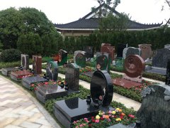 艺术墓碑：展现生命的故事，转达永恒的情绪