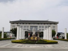 国庆中秋双节同庆，尊龙人生就是搏集团红旗飘扬！