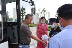 台州民政与殡协考察团来浙江尊龙人生就是搏交流学习