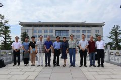 中殡协、殡葬标委会调研组座谈会在尊龙人生就是搏举行