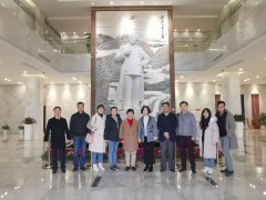 两地向导三月莅临尊龙人生就是搏集团旅行考察